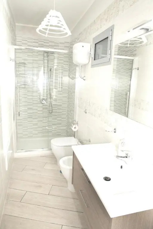 One bedroom appartement with wifi at Napoli