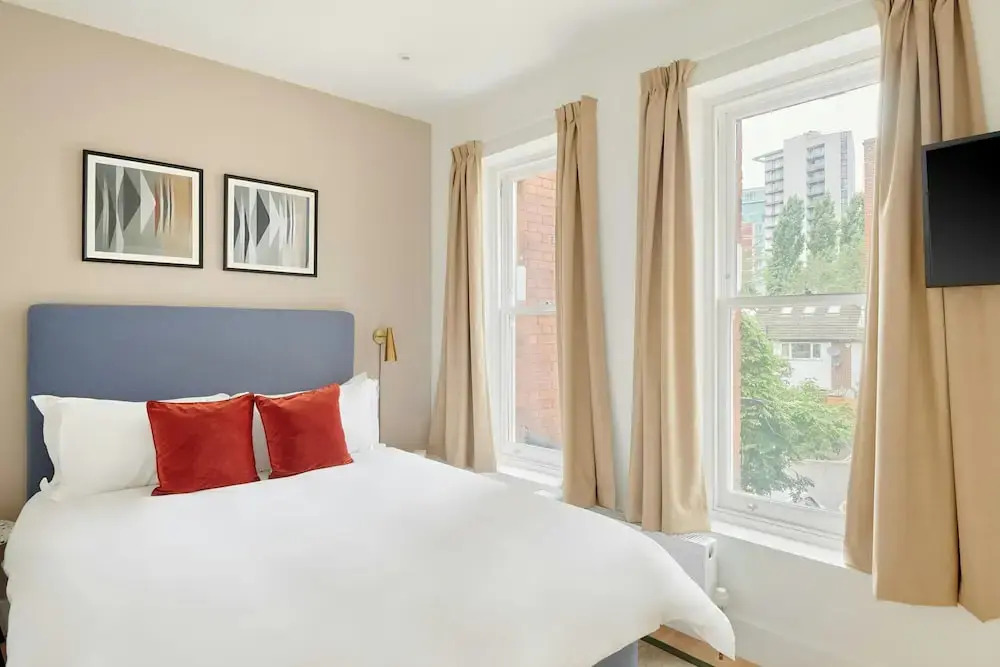 The Prince Hotel Vauxhall Central London Riverside