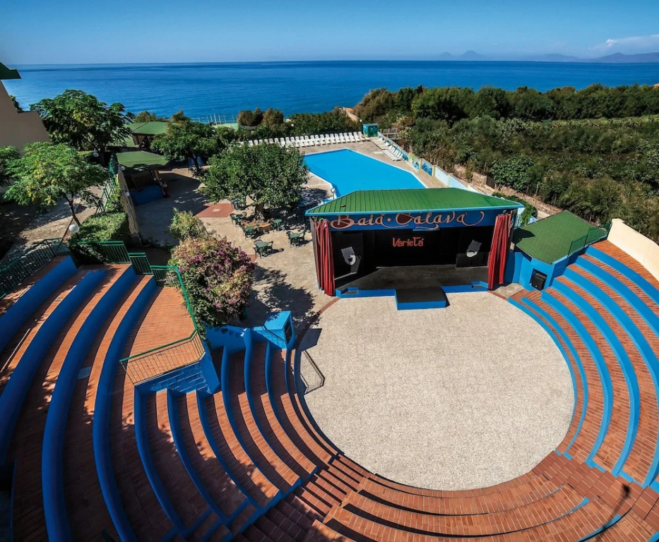 Baia Calavà Hotel e Residence