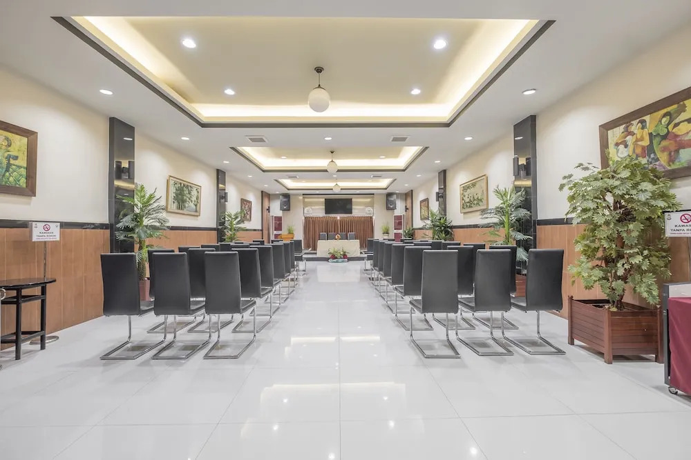 OYO 1090 Hotel Anging Mammiri Makassar