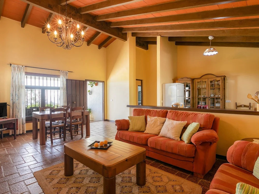 Cottage in La Joya Near El Torcal