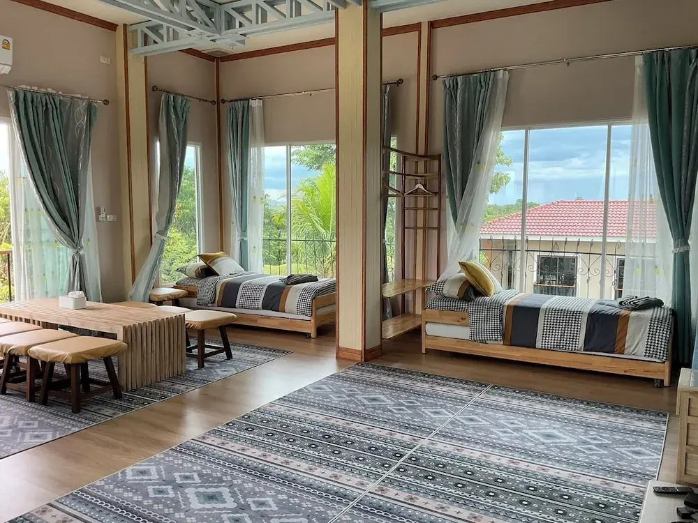 Mana-An Lake Hill Resort มานาอันเลคฮิลล์รีสอร์ต