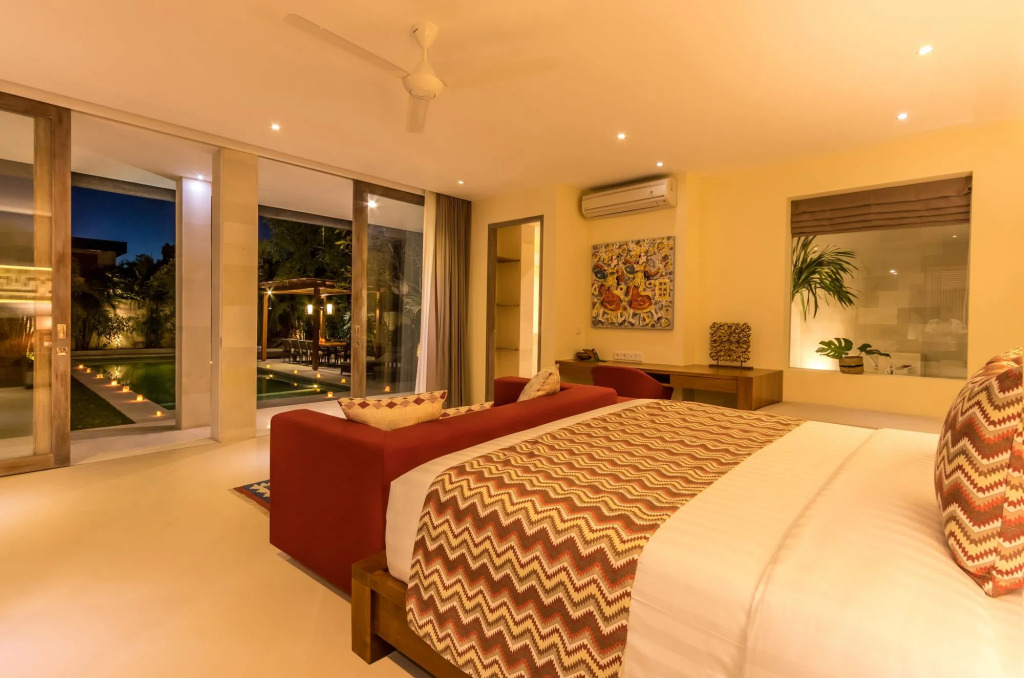 Villa Seriska Jimbaran - Spacious 5BR Private Pool Villa with Private Cook, Spa & Tour