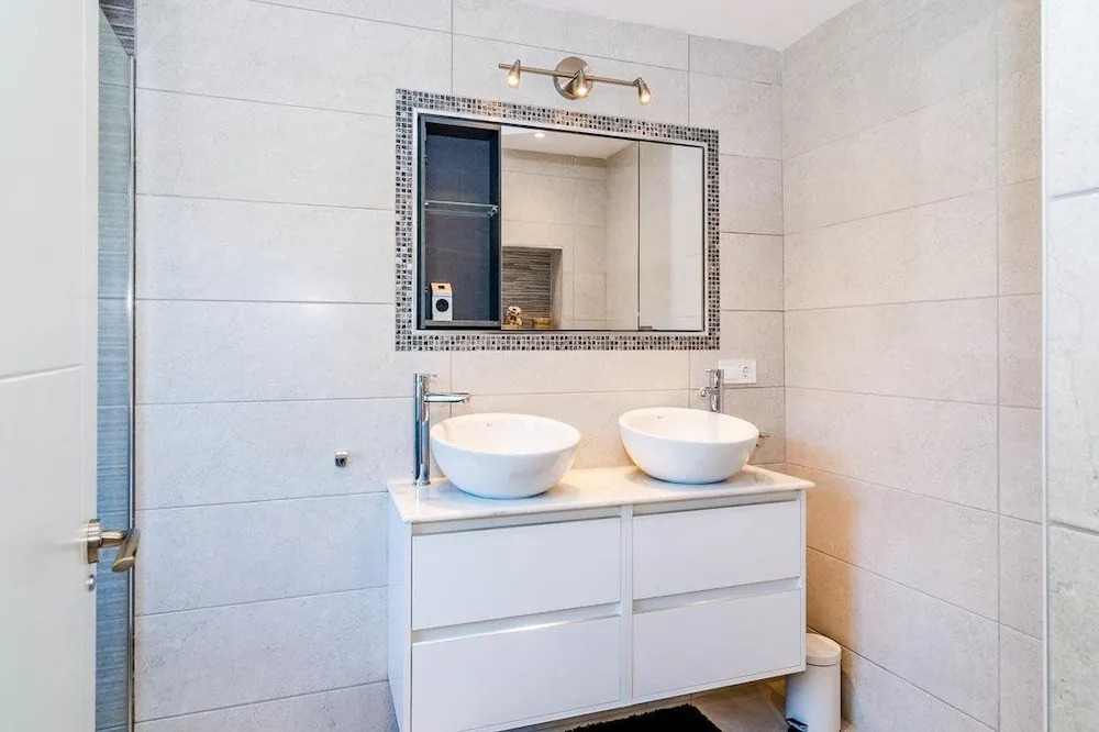 CP1-2 bedroom front line beach Cristo Playa RoomService