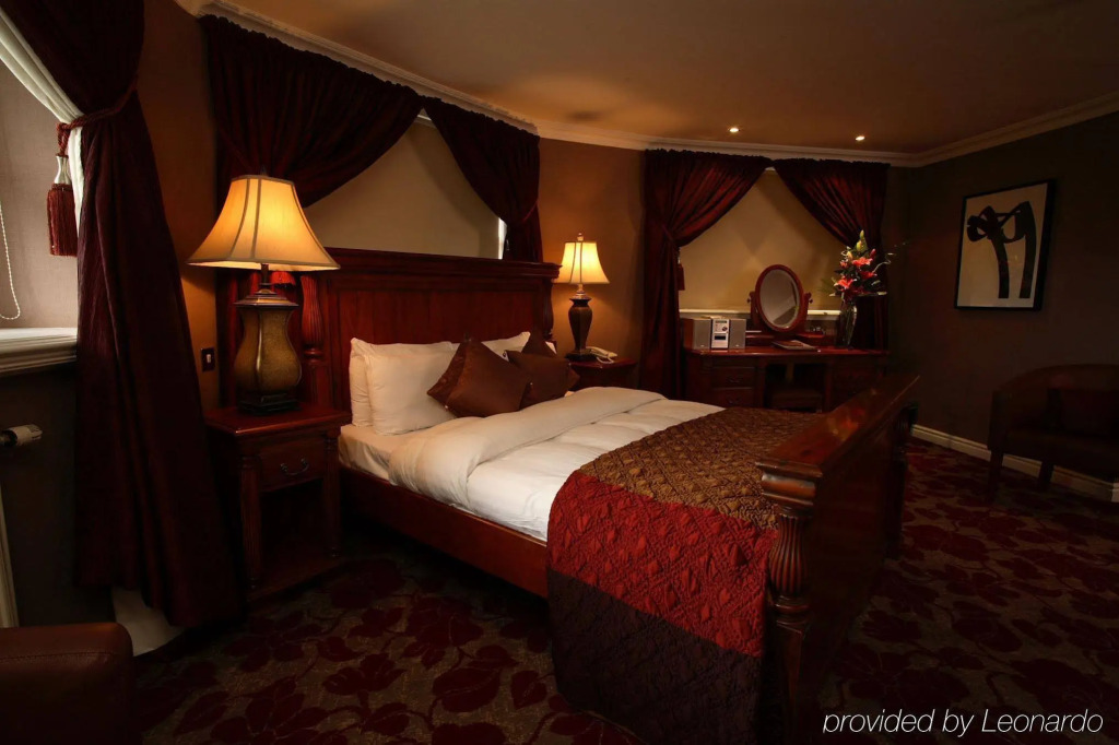 The Sir Thomas Hotel