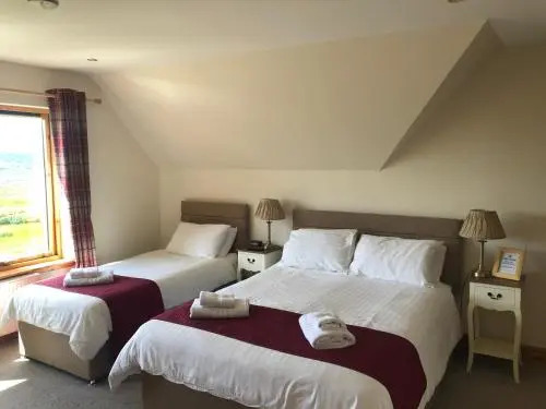 Seafar Guest Rooms