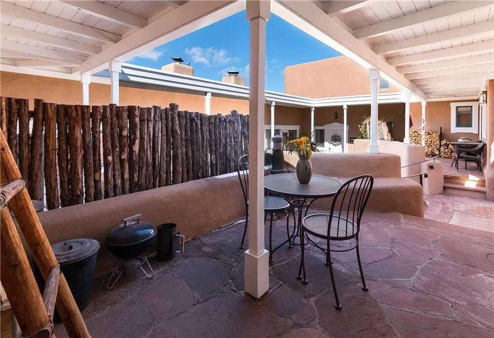 Alma Compound Casita, 1 Bedroom, Sleeps 2, Walk to Plaza, Fireplace, WiFi