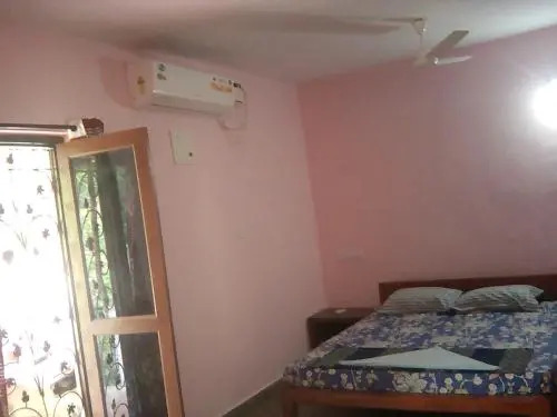 Aryans Guest House