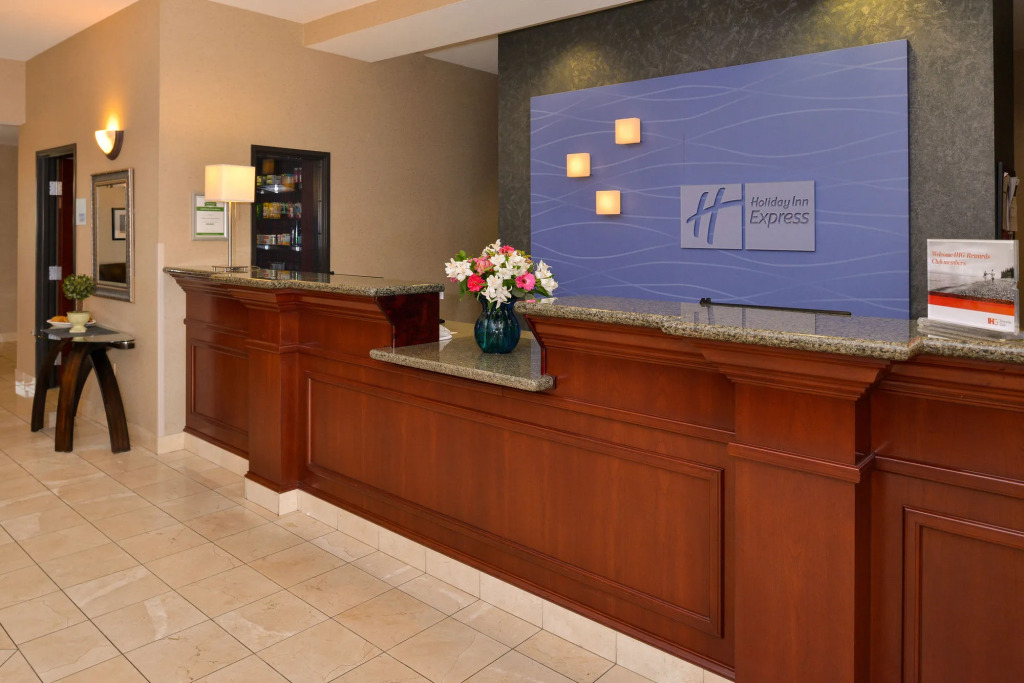 Holiday Inn Express & Suites Albany by IHG