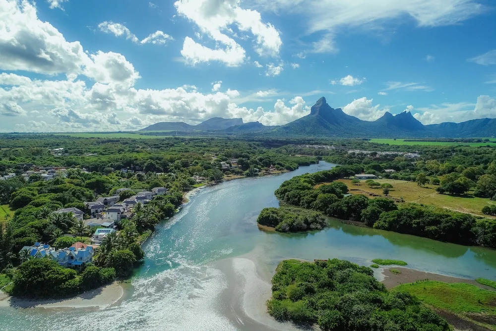 Tamarin Bay House by StayMauritius