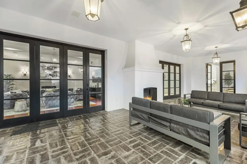 Spanish Villa - Stunning Coldwater Canyon Villa With Pool and Views
