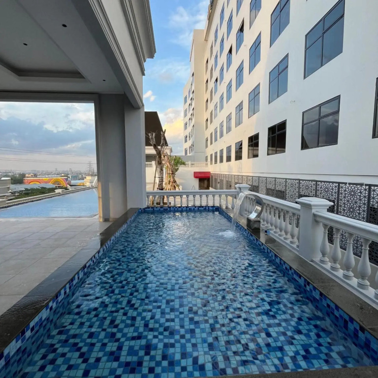 Grand Travello Hotel Bekasi