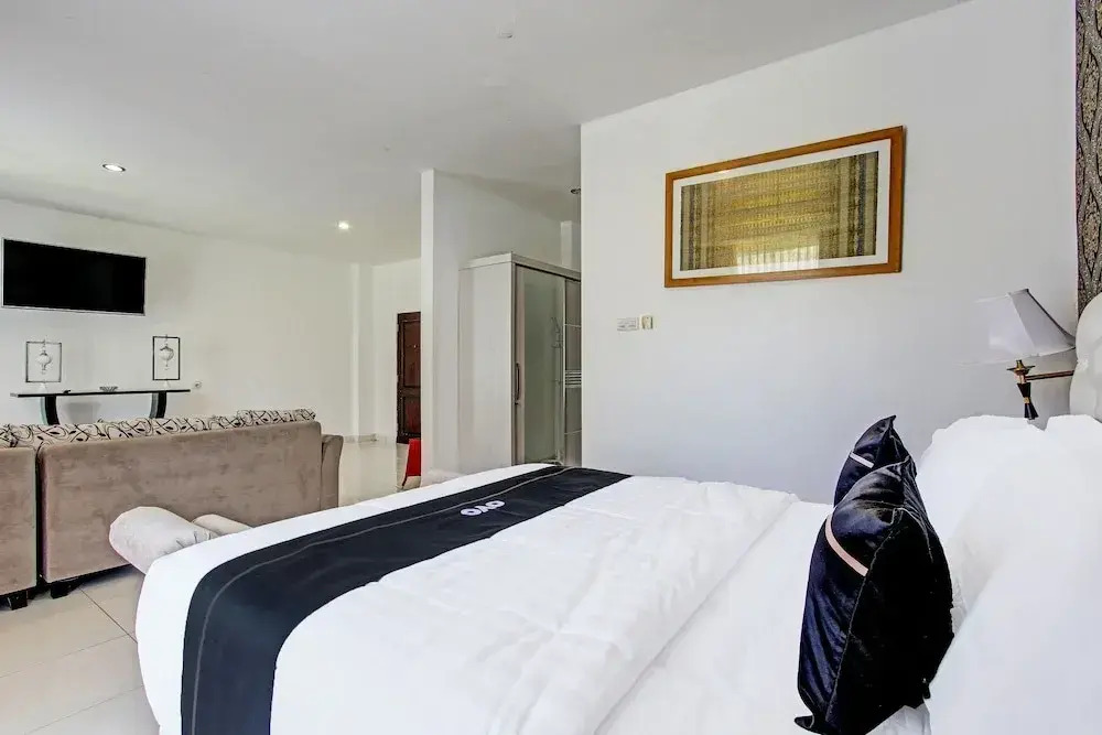 Collection O 92254 Hotel By Orchid