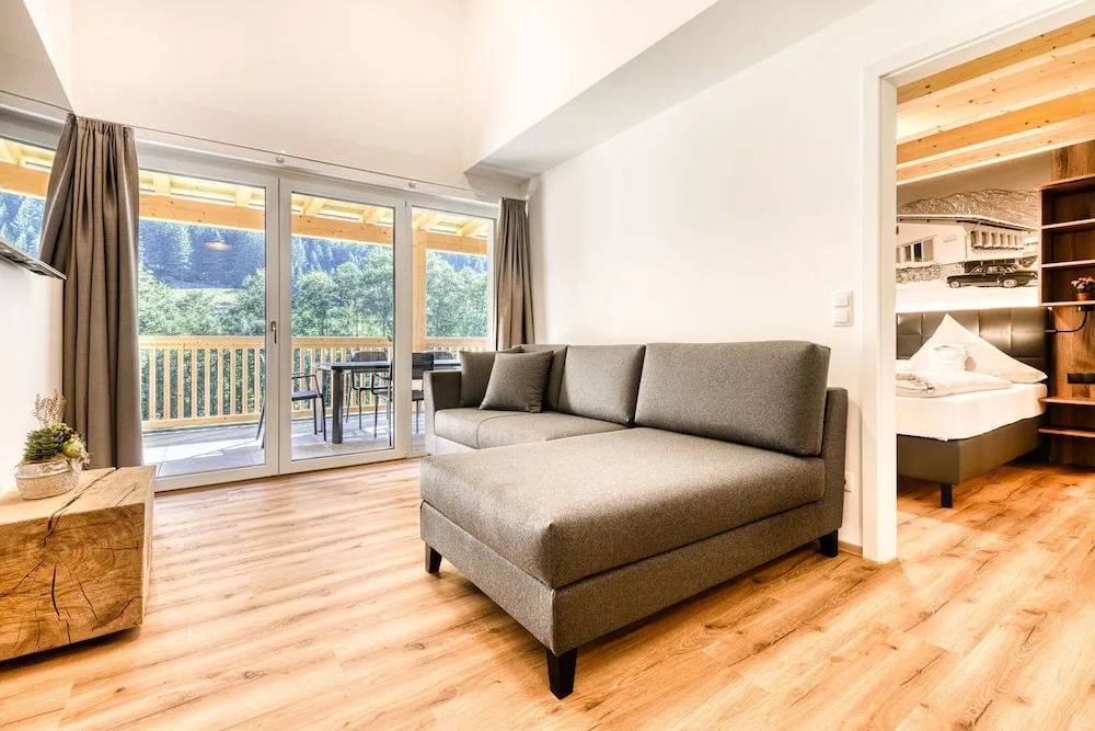 Brandnerhus Nr 15 - Balkon 3-zimmer Ferienwohnung