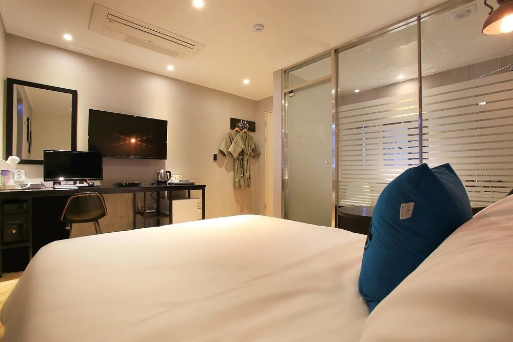 K-Lev Hotel in Uijeongbu