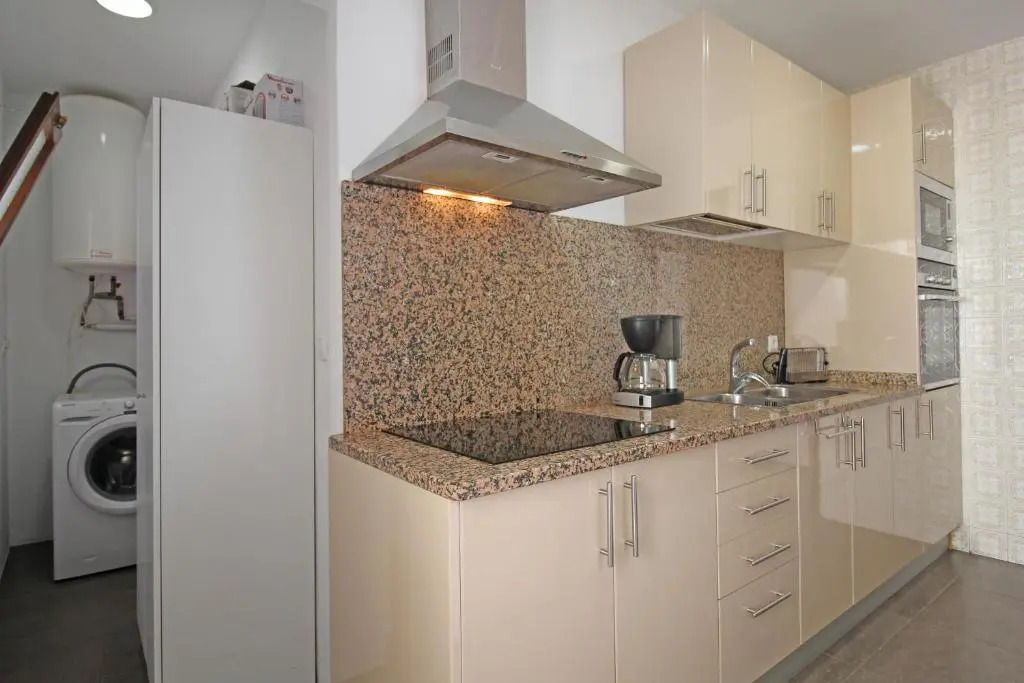 Apart-rent Casa con jardín Pani 0081