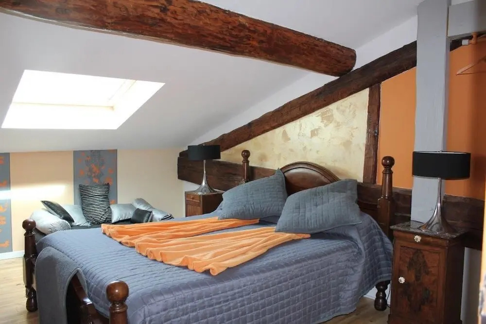 Chez Ghislaine à lOustal