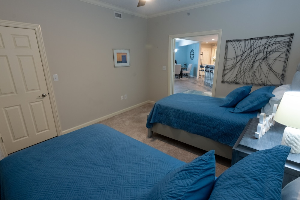 705 Margate, 3 bedroom ocean front condo 3 Condo