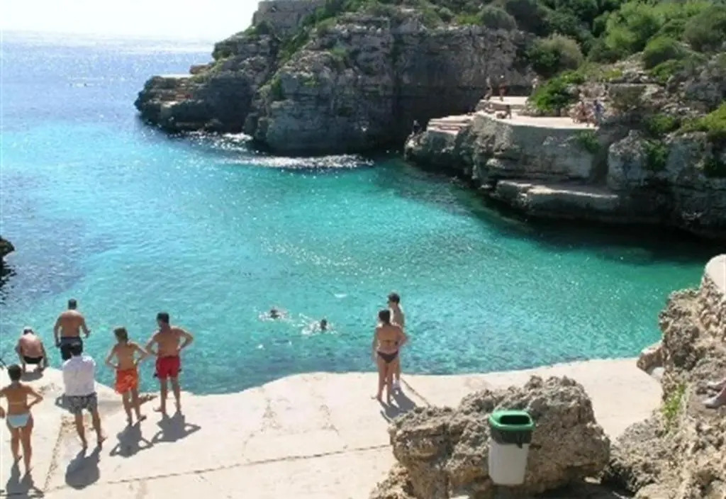 Apartment 30 meters from the beach