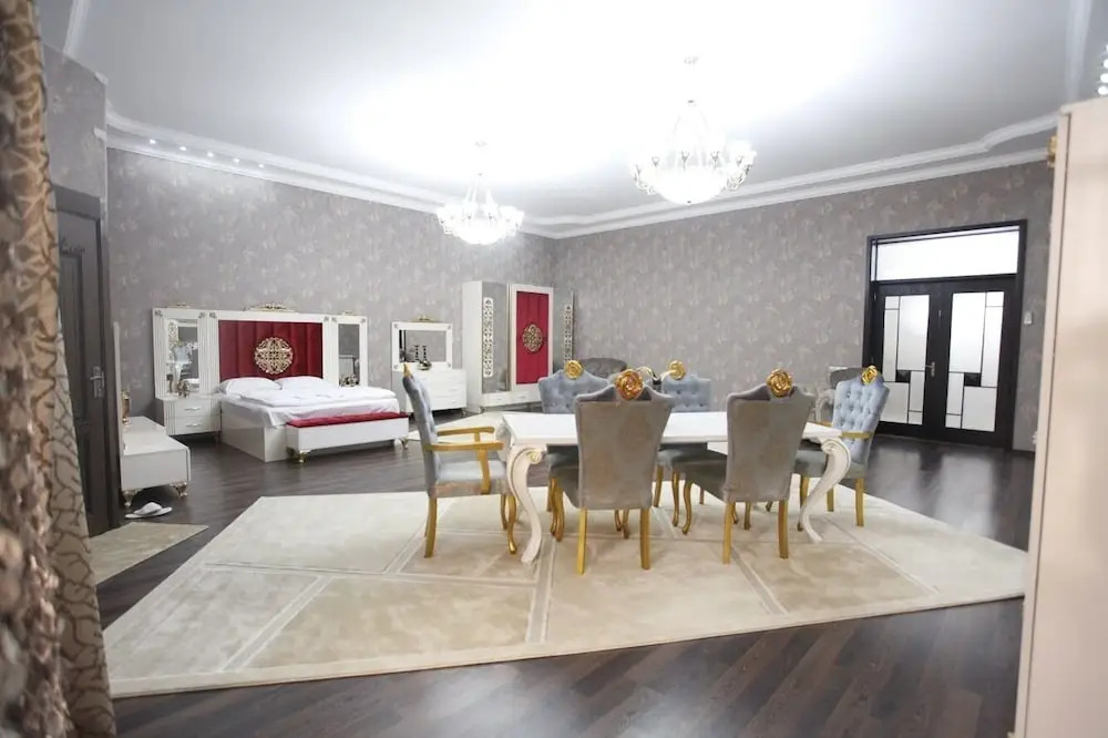 Best Price Castle Hotel