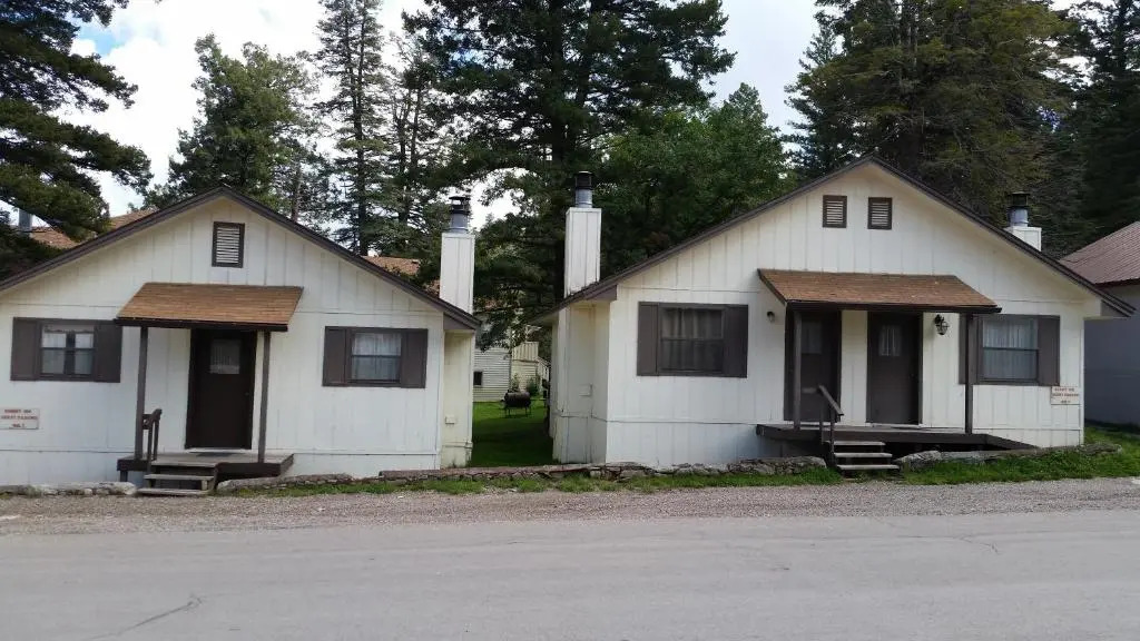 The Summit Inn