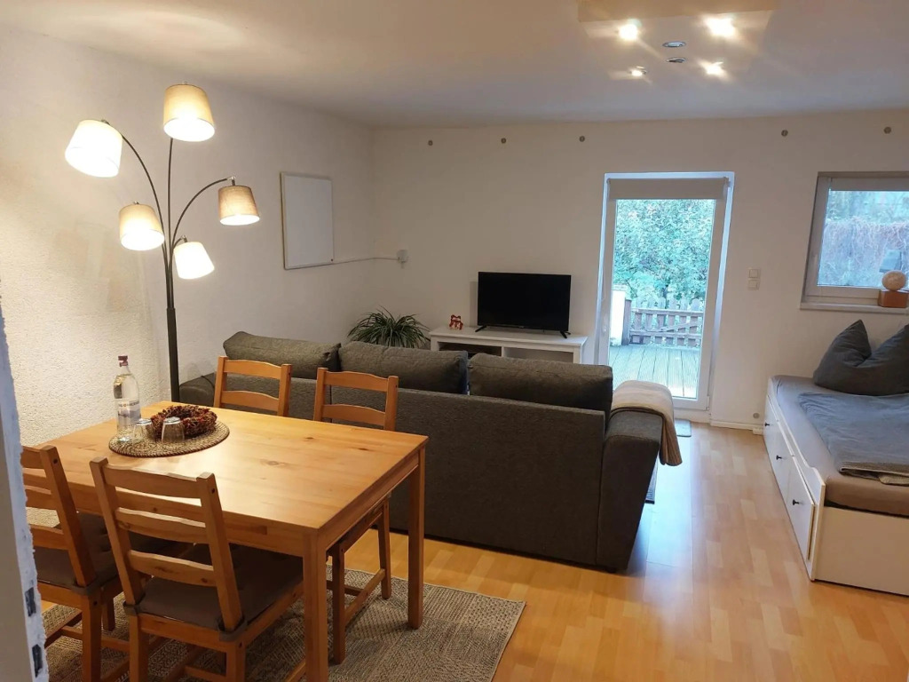 Kleine gemütliche Ferienwohnung günstige Lage