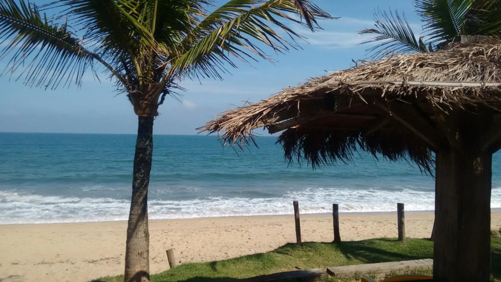 Casa Terrea com Piscina e Internet - Ar Opcional