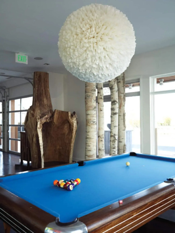 Bungalow Hotel