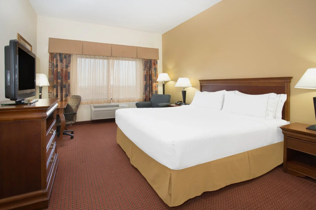 Holiday Inn Express Hotel & Suites Las Vegas NM by IHG