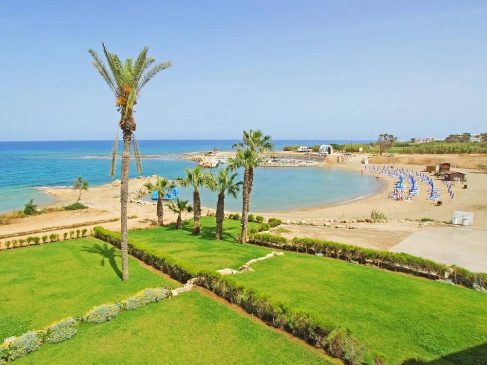 Mirella Paralimni in Paralimni