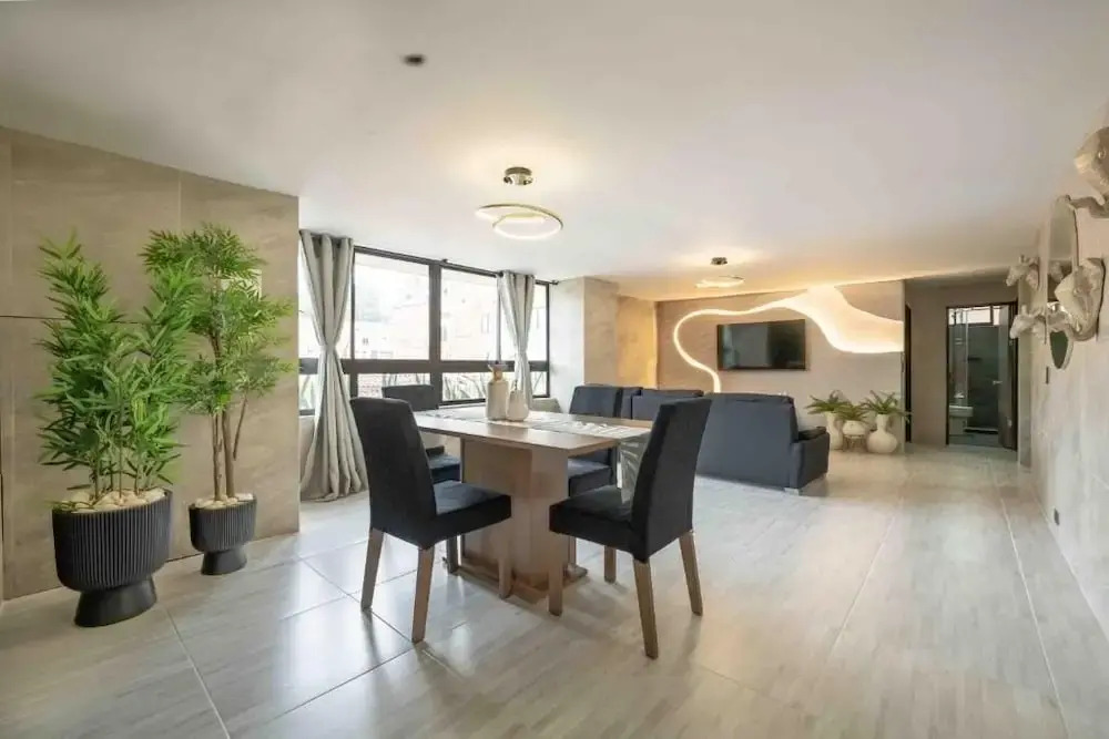 3 BR apartment 1 block from lleras park