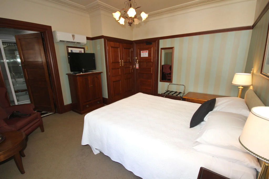 Wellesley Boutique Hotel