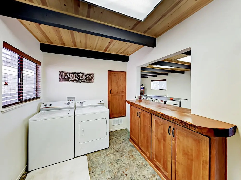 748 Butte Ave Home 3 Bedrooms 2 Bathrooms Home