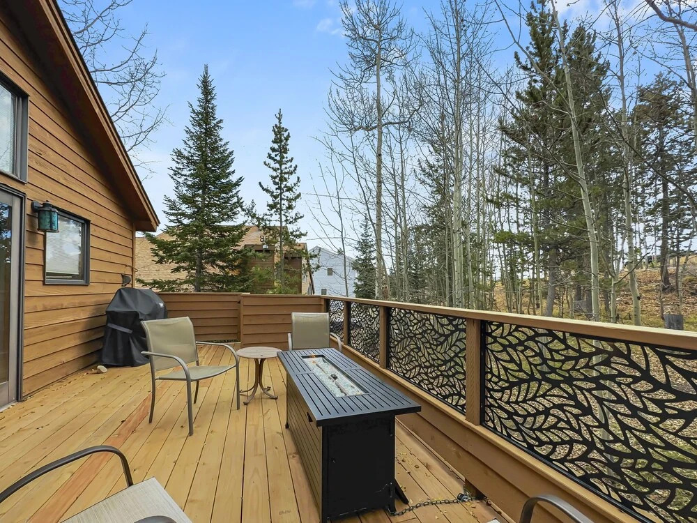 Cutty Sark Grand 6br 4.5ba Mountain Views 6 Bedroom Townhouse by RedAwning