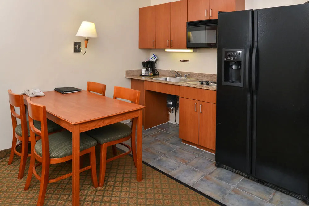 Holiday Inn Express Hotel & Suites Southfield - Detroit