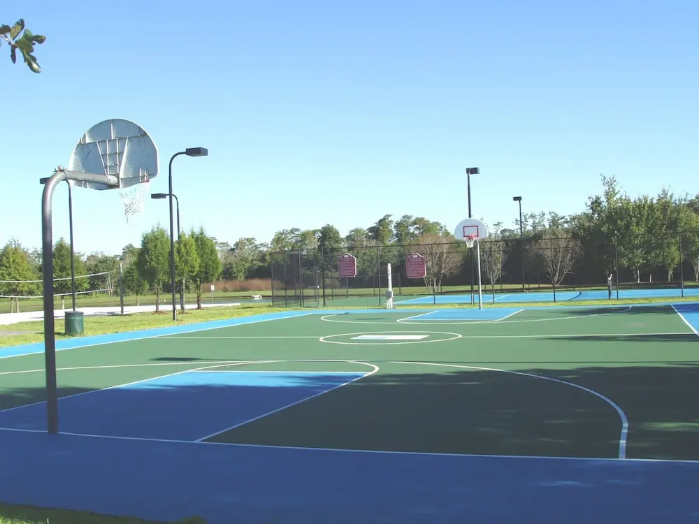 Near Theme Parks! Gorgeous 3 BR Town Home, Splash Park, Pool, Lake, And More!