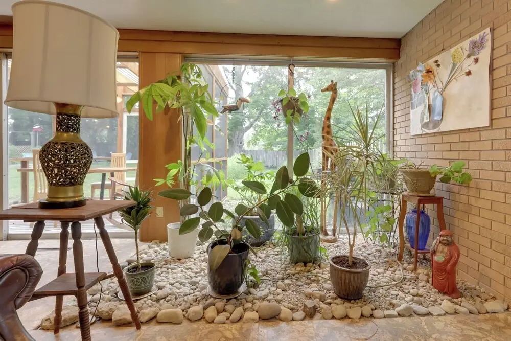 Spacious & Updated Farmhouse in Yellow Springs