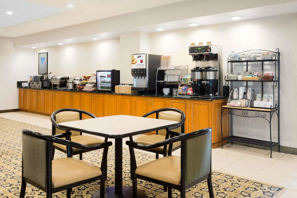 Spark by Hilton Mechanicsburg
