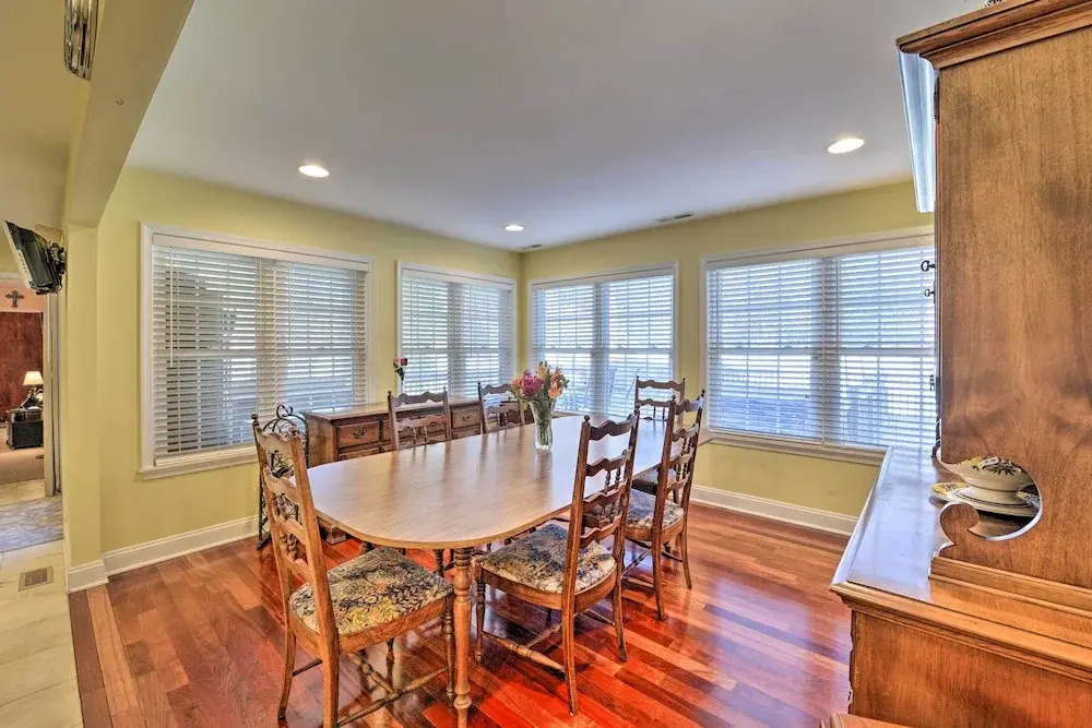 Cape May Getaway with Private Deck and Hot Tub
