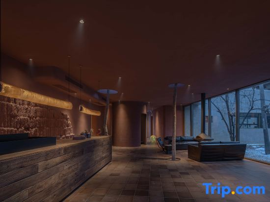 Yuanbaixiang Luxury Hotel (Zhongwei Branch)