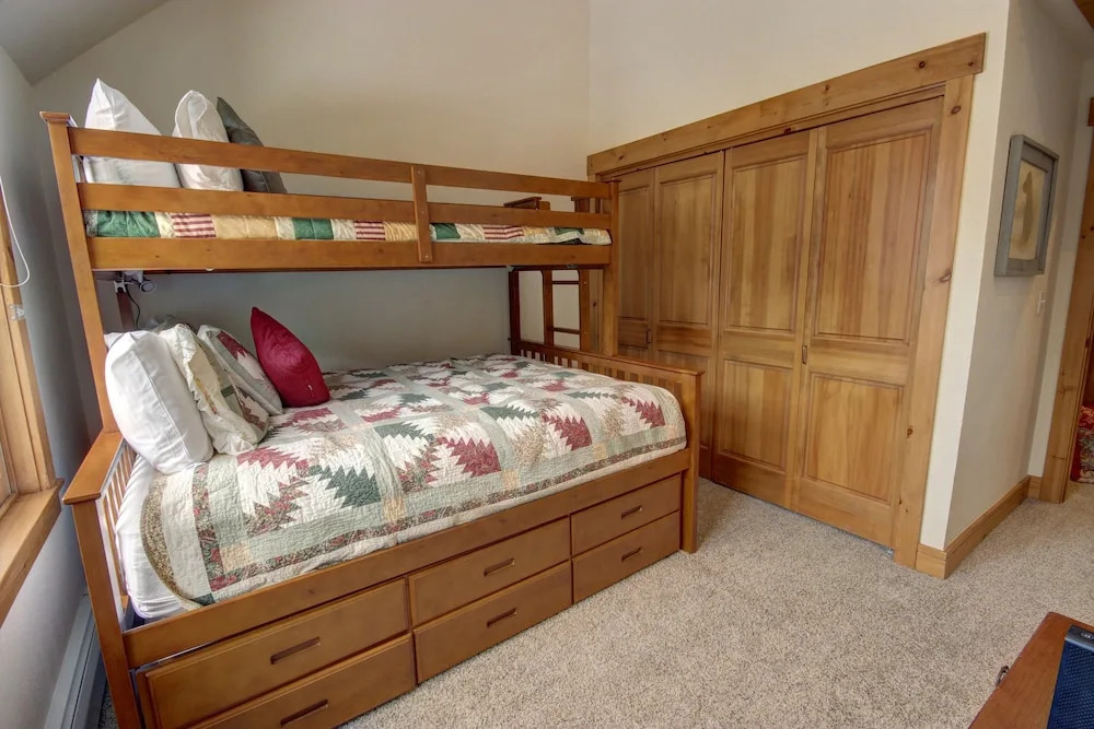 Ski Tip Ranch 8701