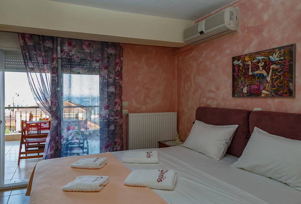 Phyllis Maisonettes