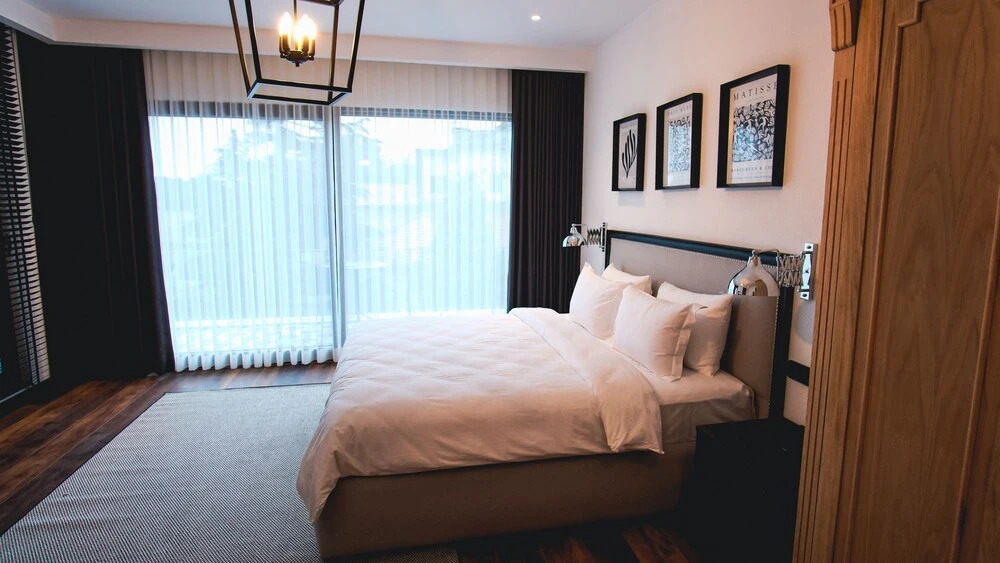 Be Side Hotel
