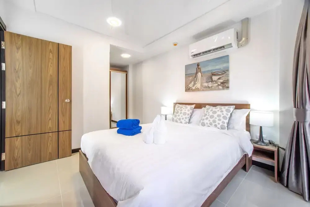Naiharn Sea Condominium S609