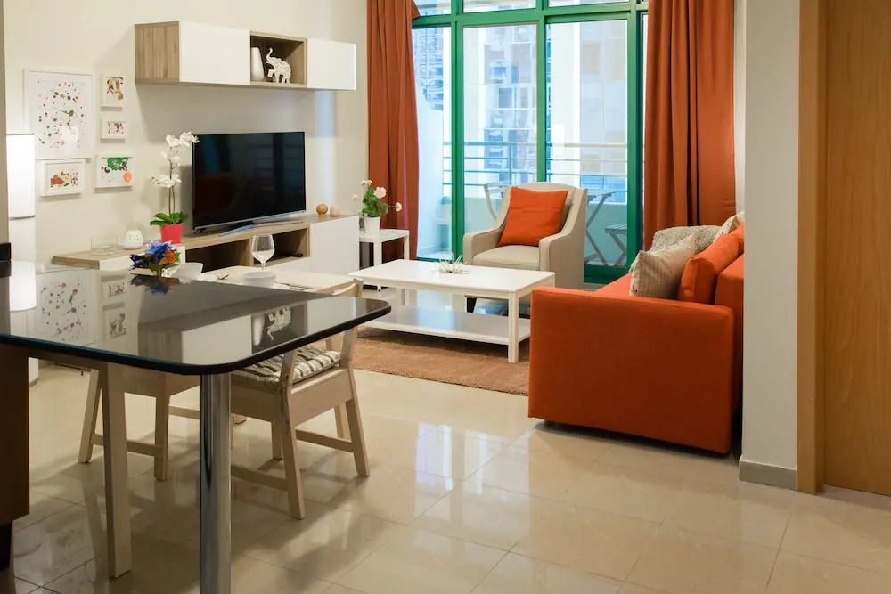 Marina Crown Tower Stays Hostel for Girls