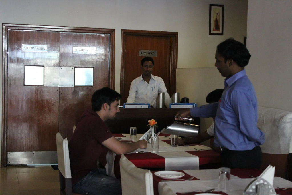 FabHotel Srujana Inn