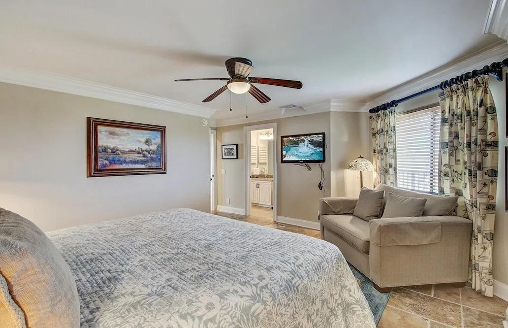 519 Seascape by Avantstay Shared Pool + Views, Incredible Interior Design
