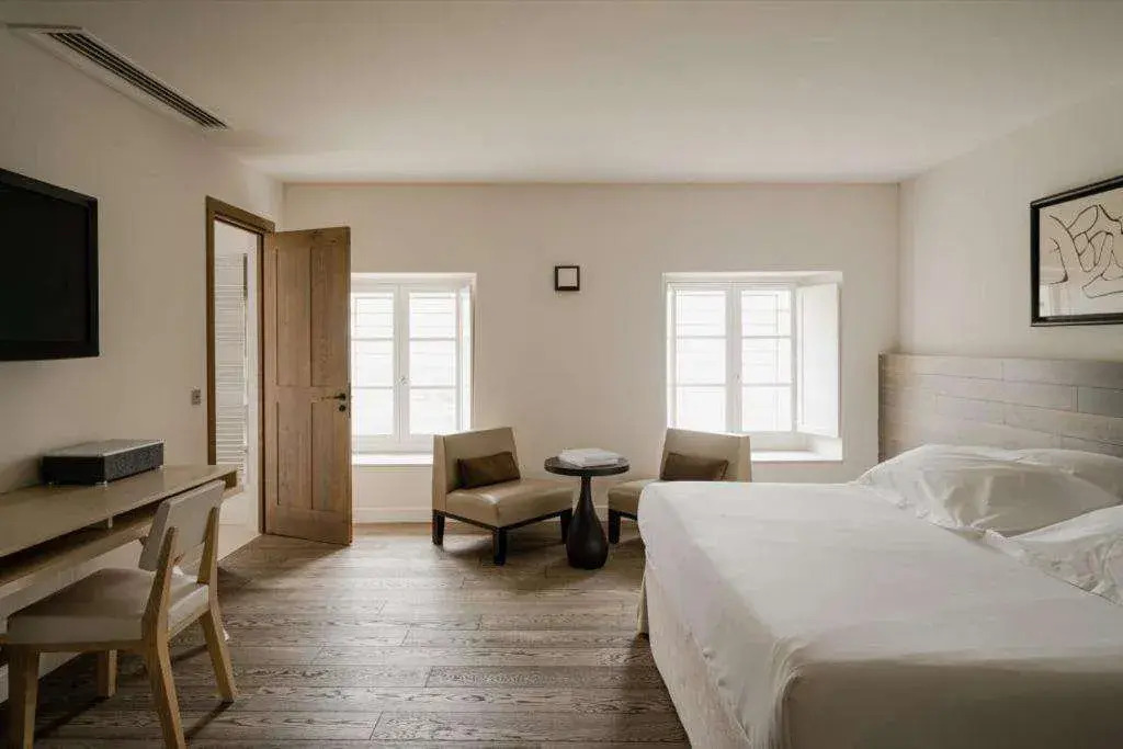 Boutique Hotel NOAE by Emerald Stay