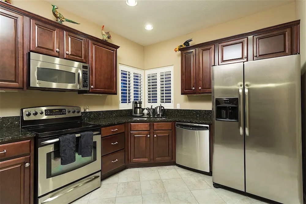 Hot Spot at Desert Ridge 2 BR by Casago