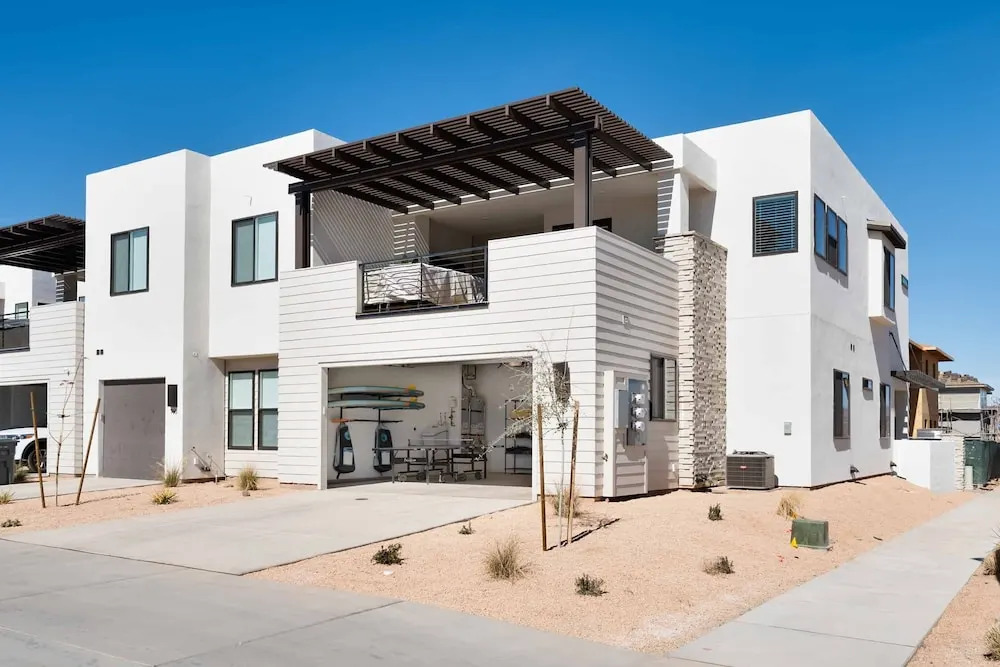 The Sol Mate townhouse